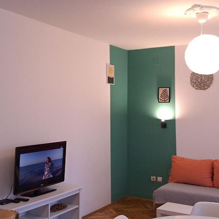Green Land House Belgrado Buitenkant foto